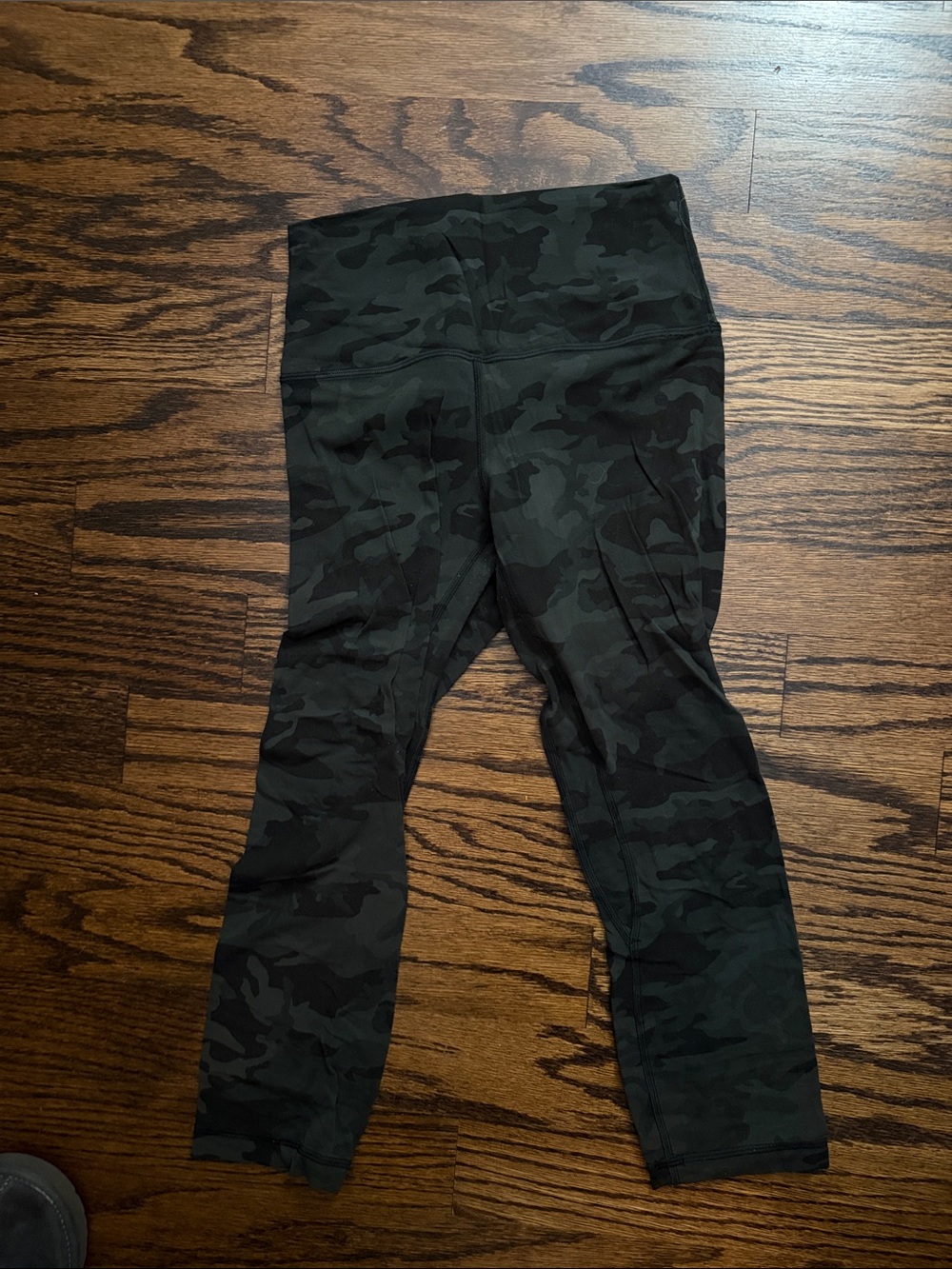 lululemon athletica Women's High-Rise Camo Leggings — Dark Green/Black